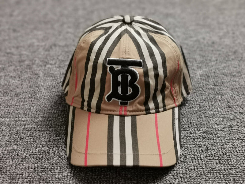 Boné Burberry Logo