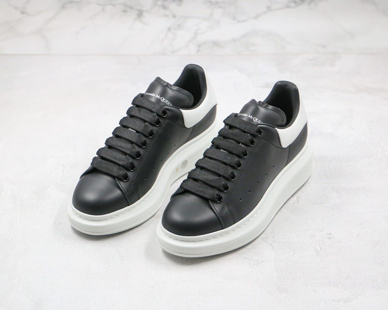 Alexander Mcqueen Oversized Black White