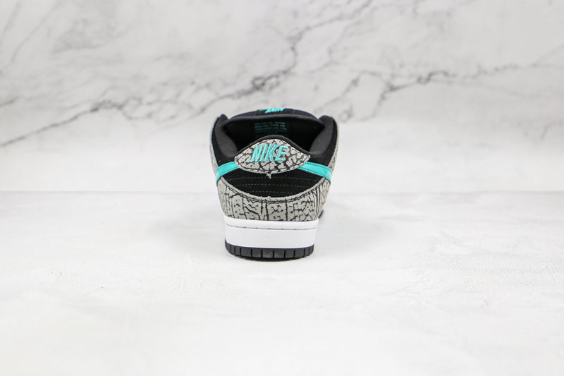 Nike SB Dunk Low Atmos Elephant